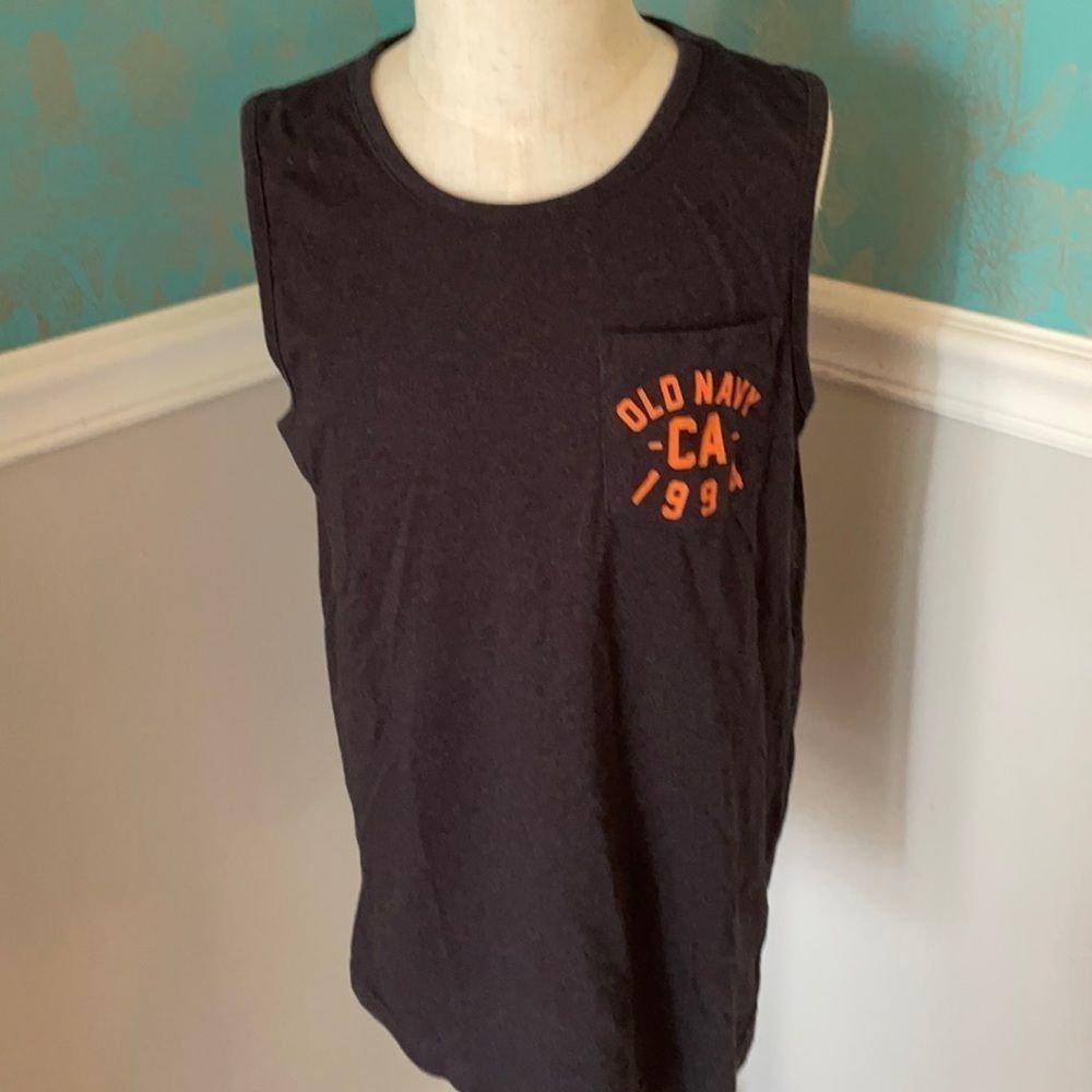 3 ❤️ for $30 Old Navy boys navy blue tank size M, 8.